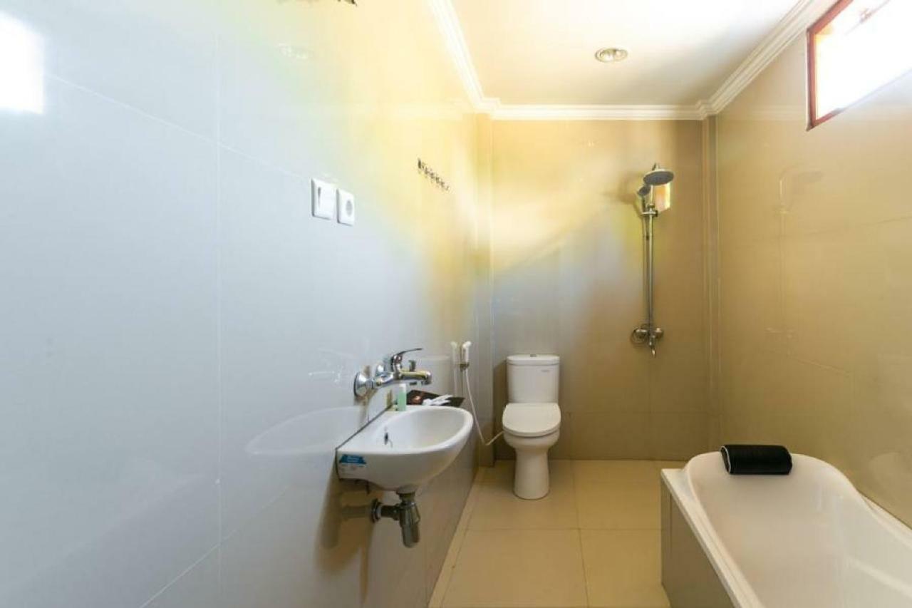 Reddoorz Near Parangtritis Beach Bagian luar foto